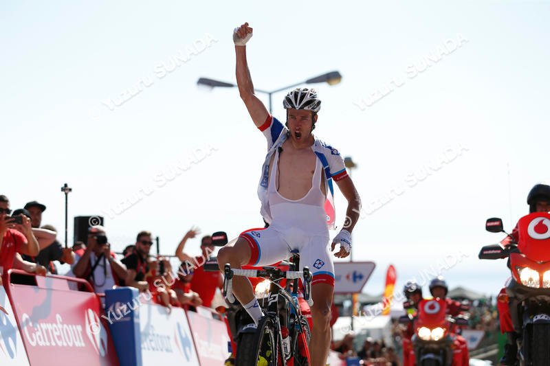 22 August 2016 71st Vuelta a Espana Stage 03 : Marin - Dumbria, Mirador de Ezaro 1st : GENIEZ Alexandre (FRA) FDJ Photo : Yuzuru SUNADA